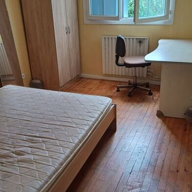 Maison 5 pièces 420 €