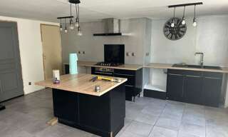 Maison 6 Pièces 200 m² à louer à Agonac (24460)