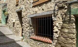 Maison 4 Pièces 87 m² à louer à Cucugnan (11350)