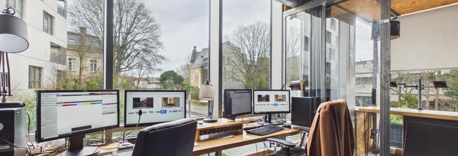 Bureau 4 Pièces 200 m² à louer à Bordeaux (33800)