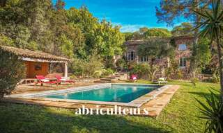 Maison 8 Pièces 300 m² à vendre à Saint-Raphaël (83700)