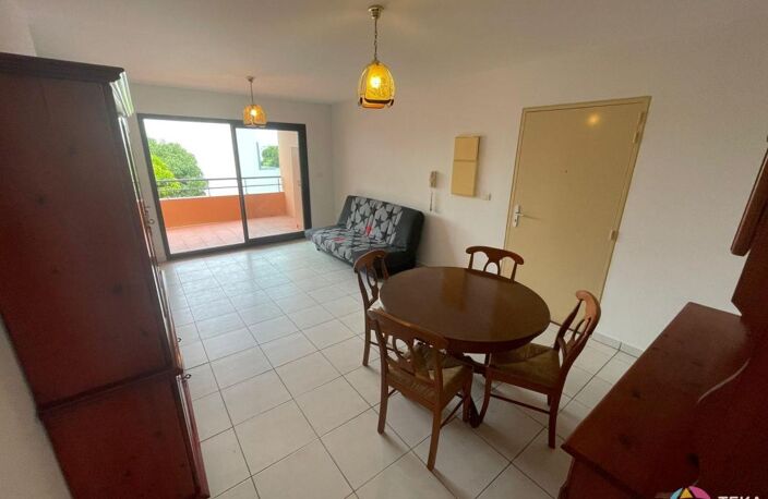 Fabien TEKA IMMO  vous propose à louer à la providence ( St Denis) , à 2 minutes du bd sud,  appartement T3, ile de la Réunion — photo 2