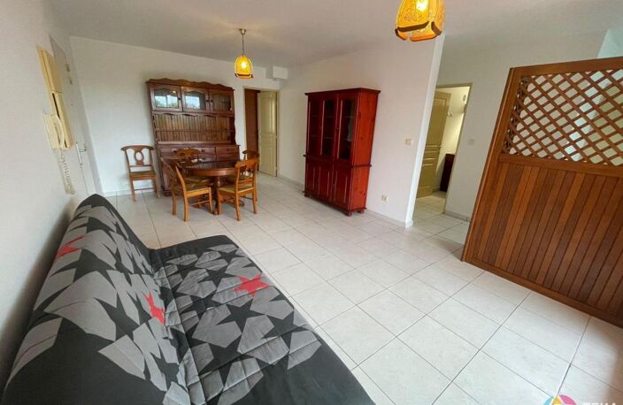 Fabien TEKA IMMO  vous propose à louer à la providence ( St Denis) , à 2 minutes du bd sud,  appartement T3, ile de la Réunion — photo 3