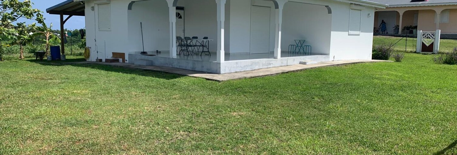 Maison 3 Pièces 86 m² à louer à Sainte-Rose (97115)