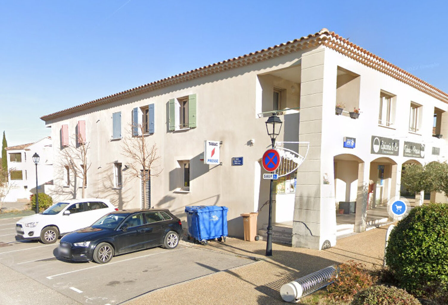 Stationnement emplacement non couvert 17€ + TVA — photo 1