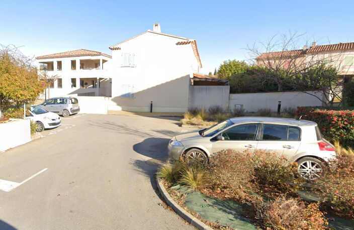 Stationnement emplacement non couvert 17€ + TVA — photo 2