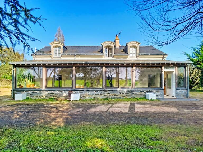 Bien d’exception ANGERS Maison de charme avec parc arboré clos de 7 500 m² – Cadre unique et préservé — photo 1