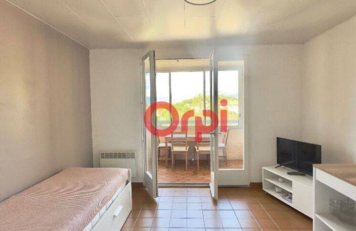 Studio À Vendre / 4 couchages - proche mer - St Mandrier — photo 2