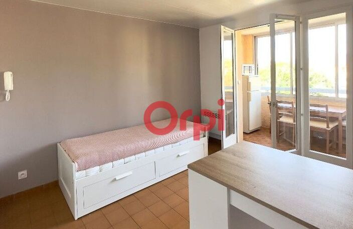 Studio À Vendre / 4 couchages - proche mer - St Mandrier — photo 4
