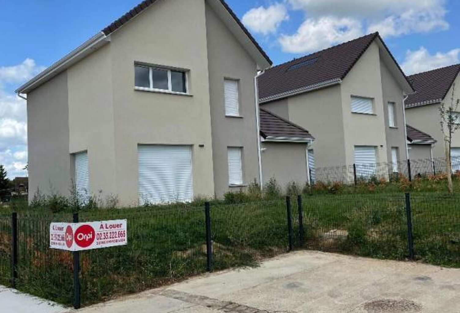 LE NEUBOURG - MAISON MEUBLÉE 4 PIECES — photo 1