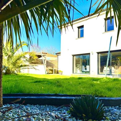 Maison 6 pièces 438640 €