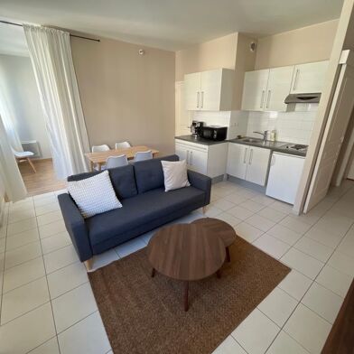 Appartement 1 pièces 560 €