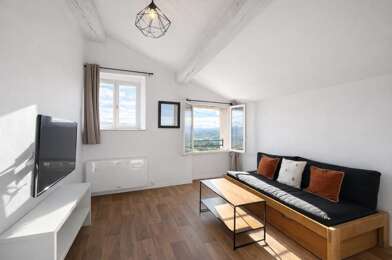 Appartement 2 pièces 700 €