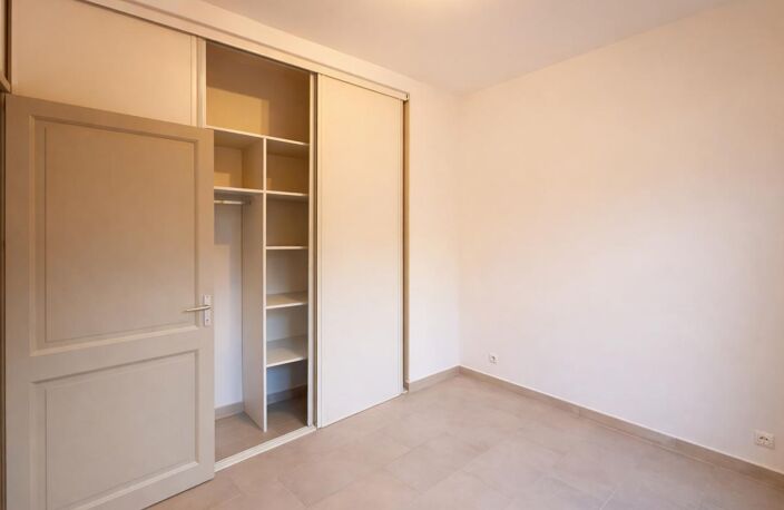 Appartement  T2 rez de jardin Porto Vecchio — photo 5