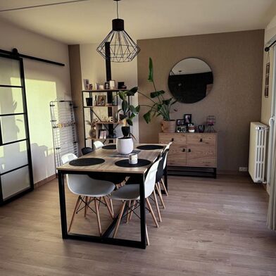 Appartement 3 pièces 125990 €