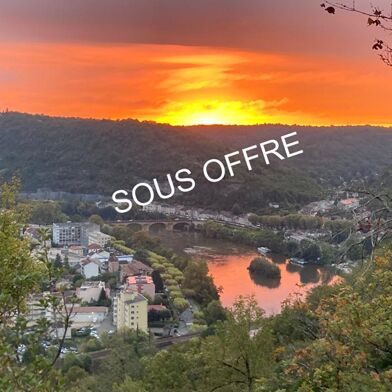 Immeuble  187000 €