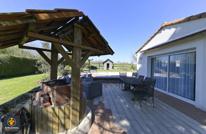 Maison à Niort avec gîte et piscine — photo 2