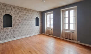 Maison 9 Pièces 260 m² à vendre à Saint-Benoît-du-Sault (36170)