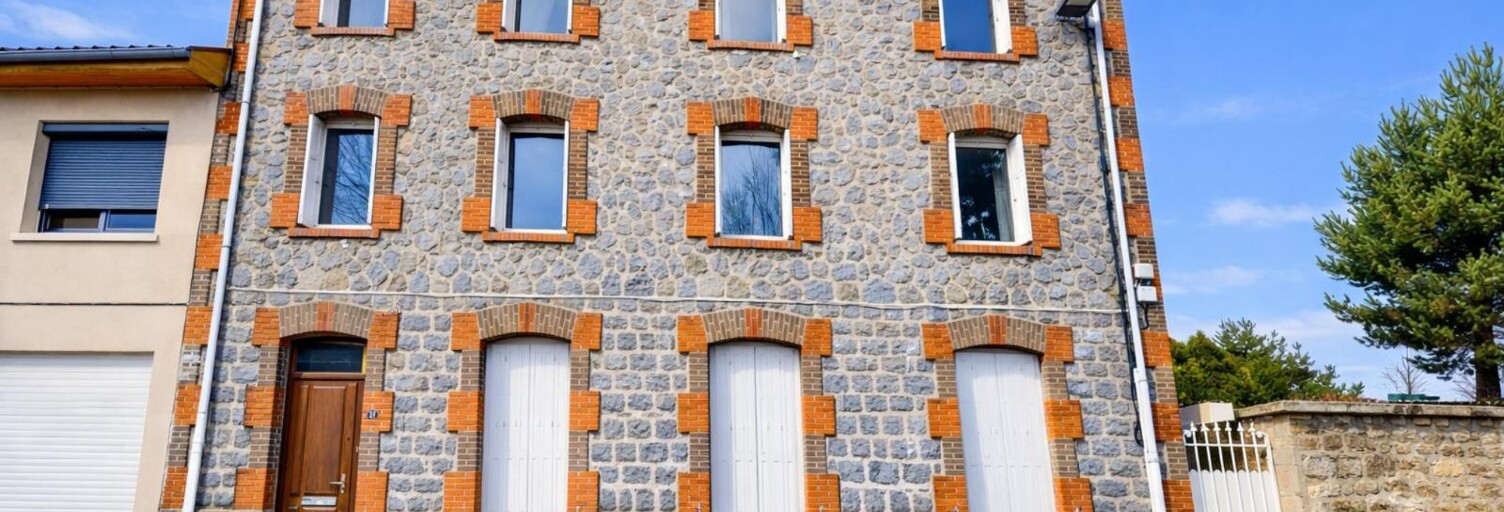 Maison 8 Pièces 290 m² à vendre à Saint-Genest-Malifaux (42660)