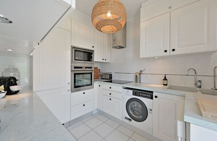 Dépt Gard (30), à vendre Le-Grau-Du-Roi 1ère Ligne Apparteme — photo 4