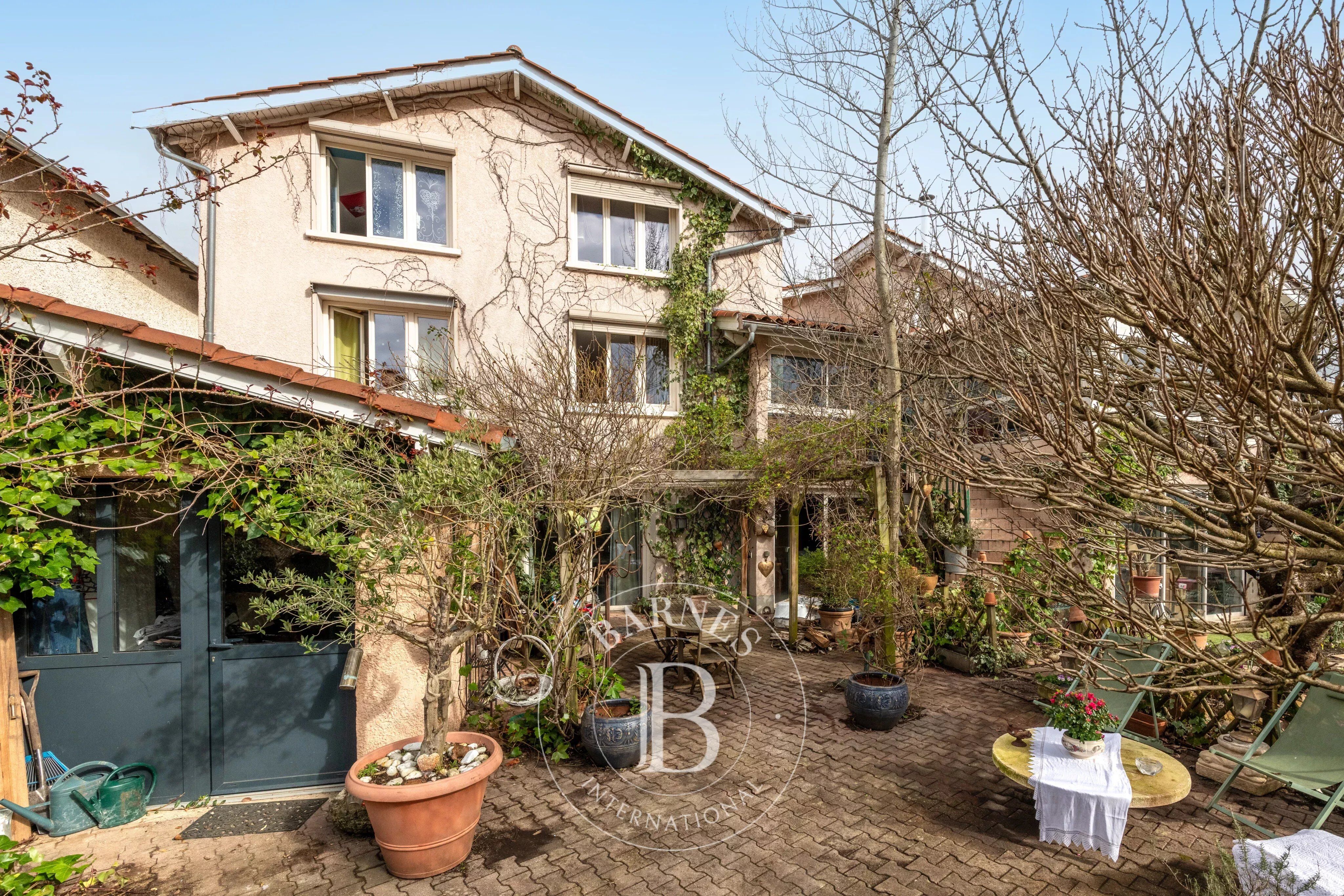 Maison de village M T9