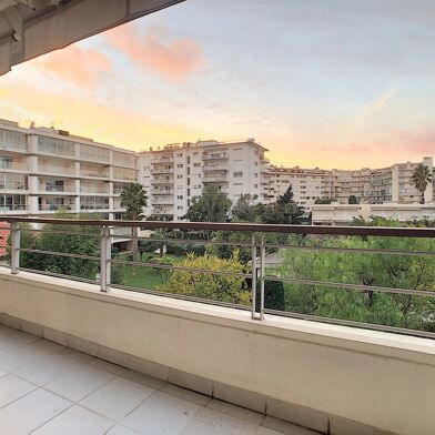 Appartement 2 pièces 1390 €