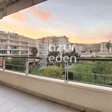 Appartement 2 pièces 1390 €