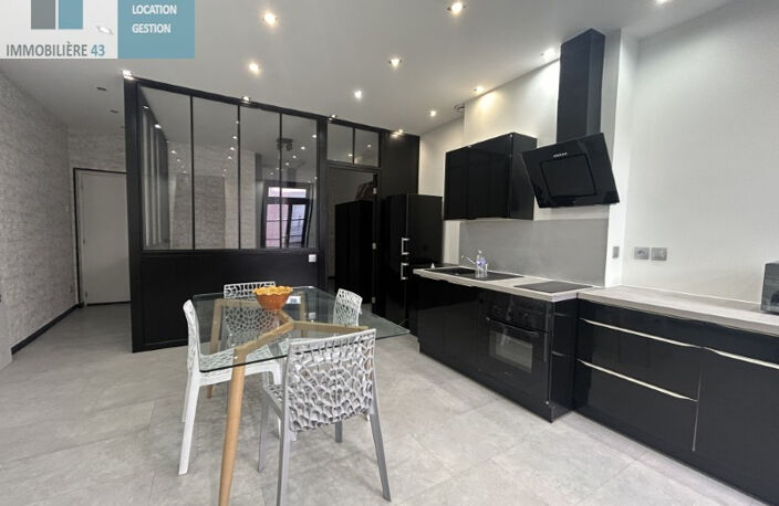 F2 40 M2 RENOVE CENTRE VILLE (PANNESSAC) — photo 3
