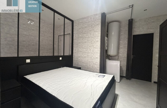 F2 40 M2 RENOVE CENTRE VILLE (PANNESSAC) — photo 5