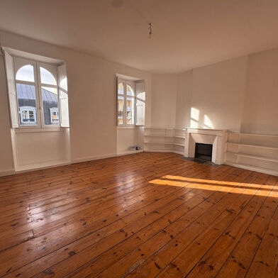 Appartement 5 pièces 1560 €