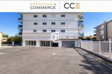 Commerce  1785000 €