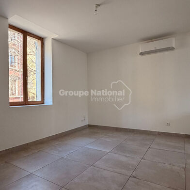 Appartement 3 pièces 695 €
