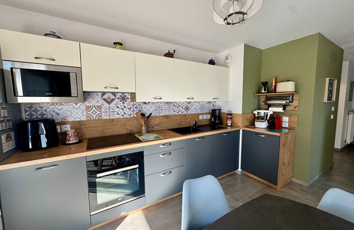 T4 - 2 PAS DU CENTRE - TERRASSE 18m2 — photo 3