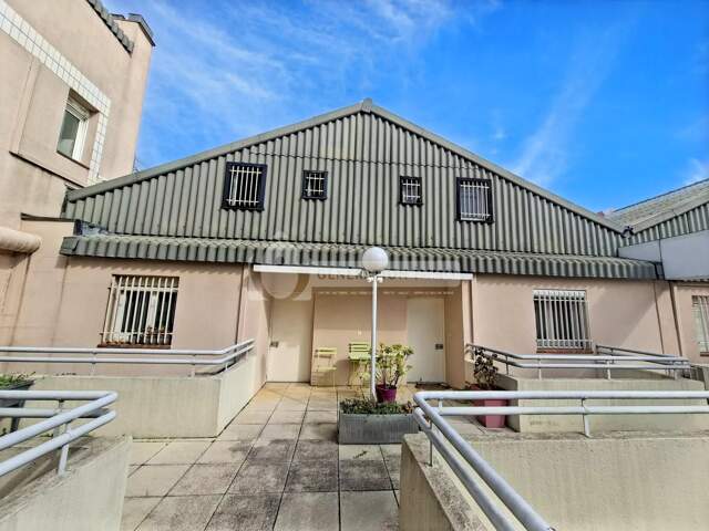 Arles - Duplex lumineux avec garage en résidence sécurisée — photo du bien