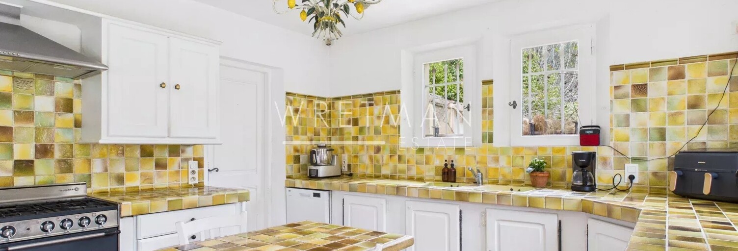 Maison 5 Pièces 158 m² à vendre à Roquefort-les-Pins (06330)