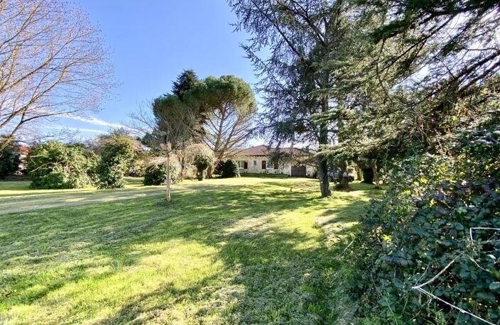 A VENDRE - Maison en pierre à PUJOLS — photo 2