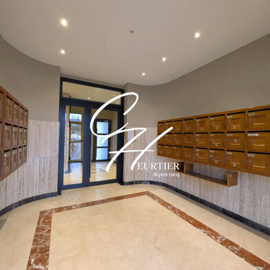 Appartement 2 pièces 725 €