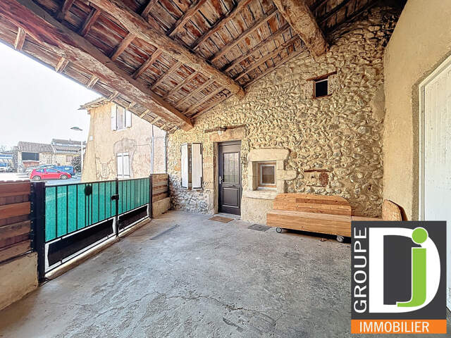 Maison en pierre à vendre à Chabeuil, avec piscine — photo du bien
