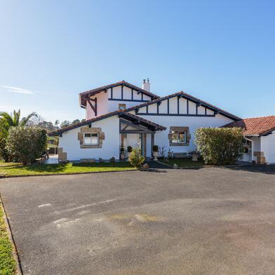 Maison 6 pièces 1350000 €