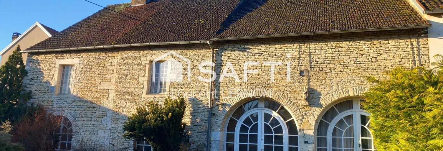 Maison 8 Pièces 333 m² à vendre à Combeaufontaine (70120)