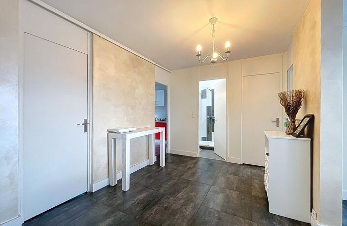 Appartement de type 4 pièces 69 m²  Lyon 9?  Secteur Belmont — photo 4