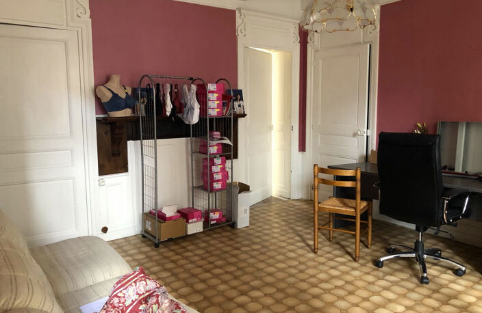 LOCAL COMMERCIAL CENTRE VILLE 190 M2. au total. — photo 4