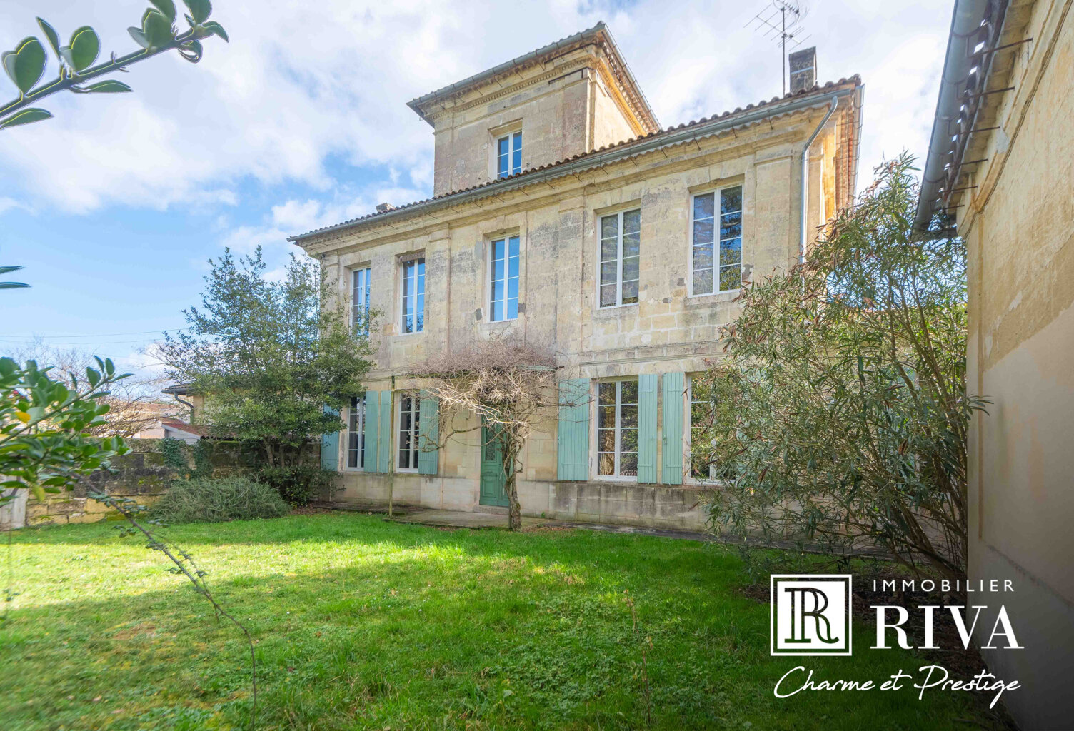 DEMEURE EN PIERRE - 189 M2 HAB + PETITE MAISON LOUÉE 40M2 - — photo 1