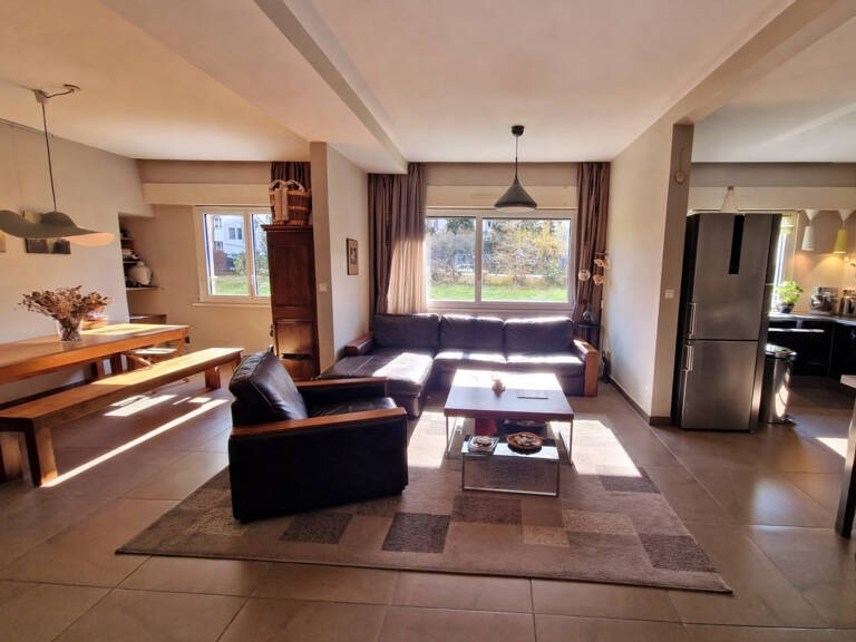 QUARTIER MONPLAISIR - DUPLEX INVERSÉ ATYPIQUE DE 220 M2 - MÉ — photo 1