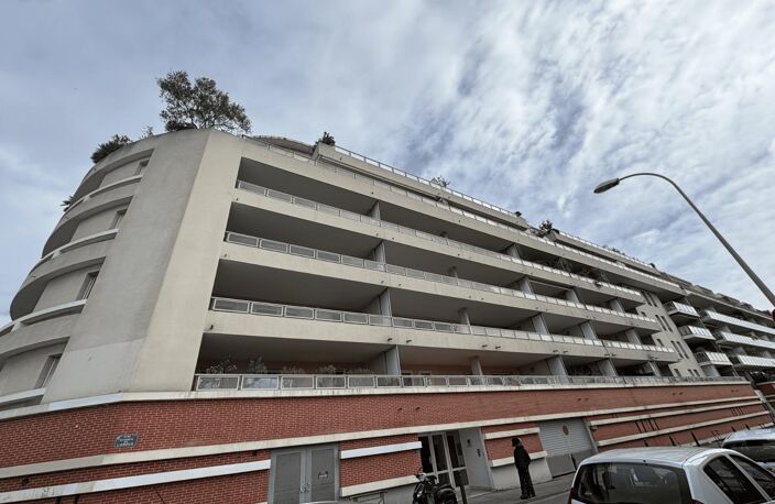 Vente appartement 4 pièces 84 m² Marseille 10 (13010) — photo 3