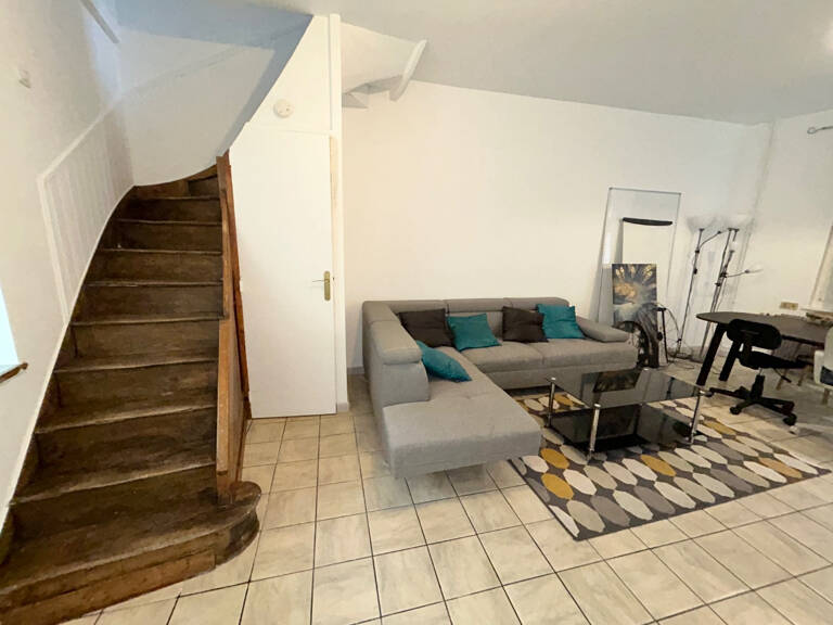 Maison 2 chambres, bureau et cour — photo 1