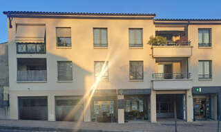 Garage   m² à louer à Fontaines-Saint-Martin (69270)