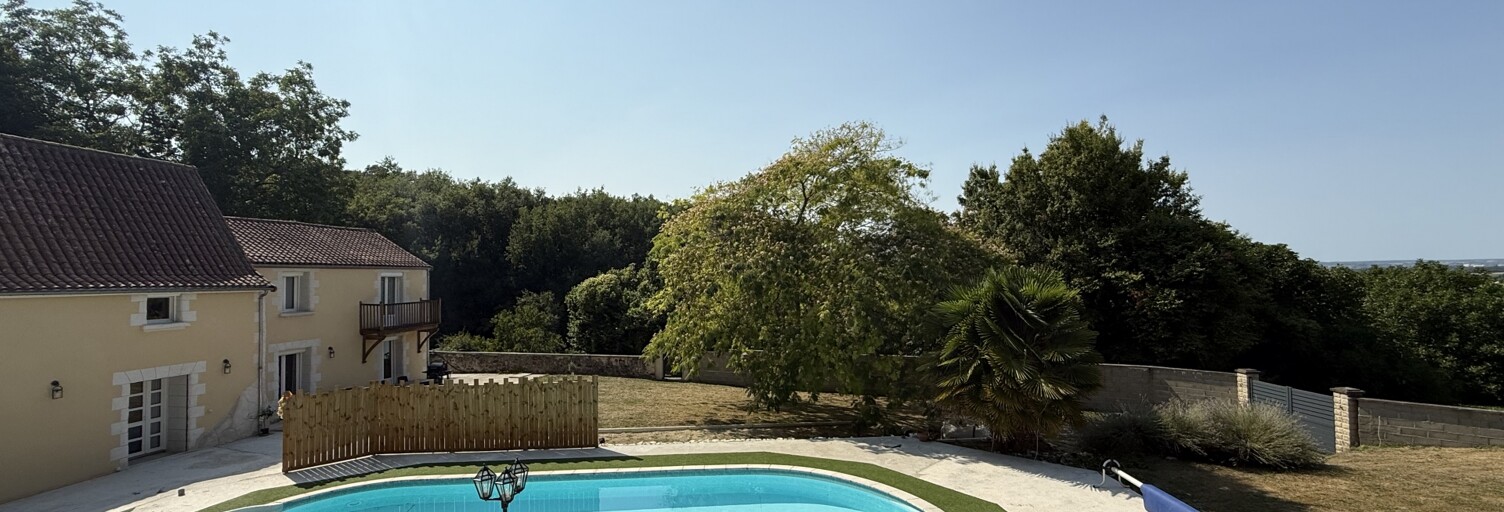 Maison 8 Pièces 215 m² à vendre à Availles-en-Châtellerault (86530)