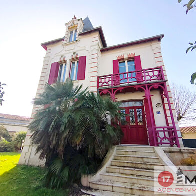 Maison 7 pièces 1493500 €