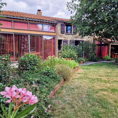 Maison 6 pièces 434358 €